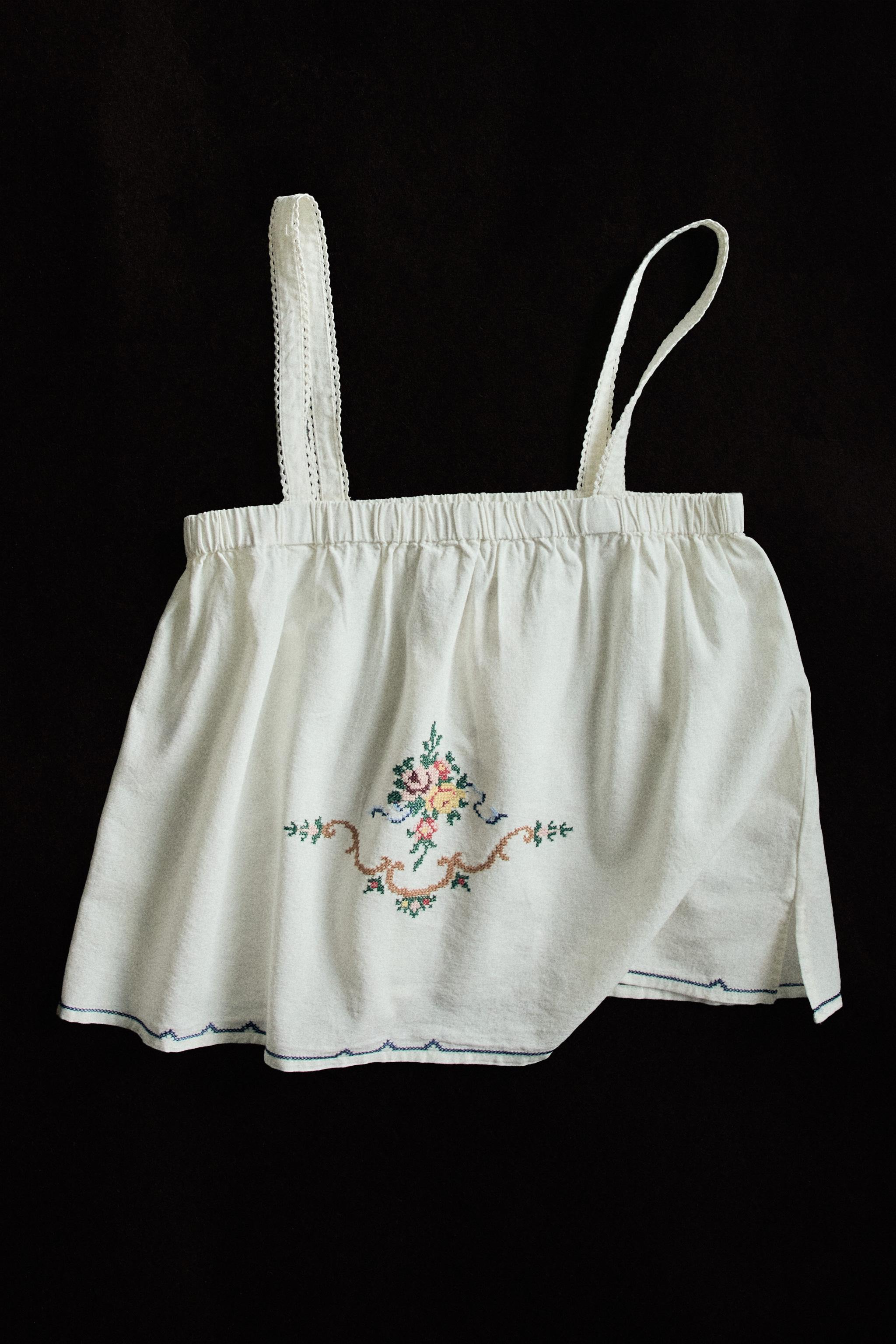 TOP COTON ET LIN BRODÉ